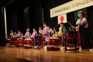 つなん火焔太鼓の演奏