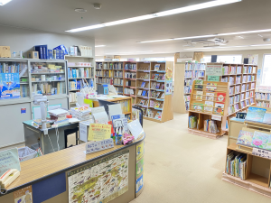 図書室カウンター